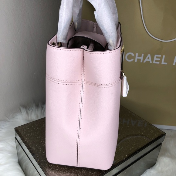 Michael Kors Hailee MD satchel - Picture 2 of 8